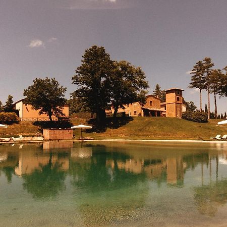 Casale San Galgano Aparthotel คิวส์ดีโน ภายนอก รูปภาพ
