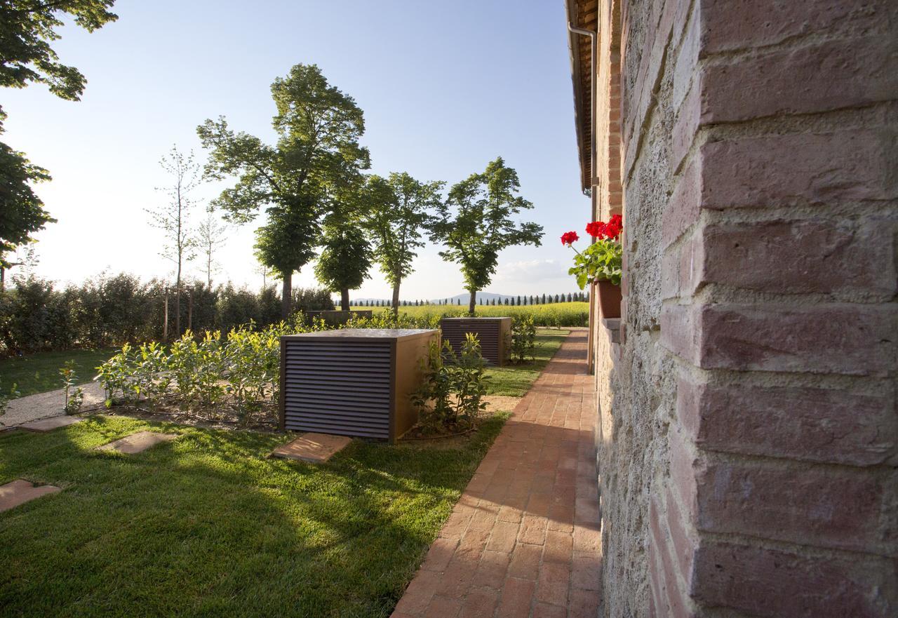 Casale San Galgano Aparthotel คิวส์ดีโน ภายนอก รูปภาพ