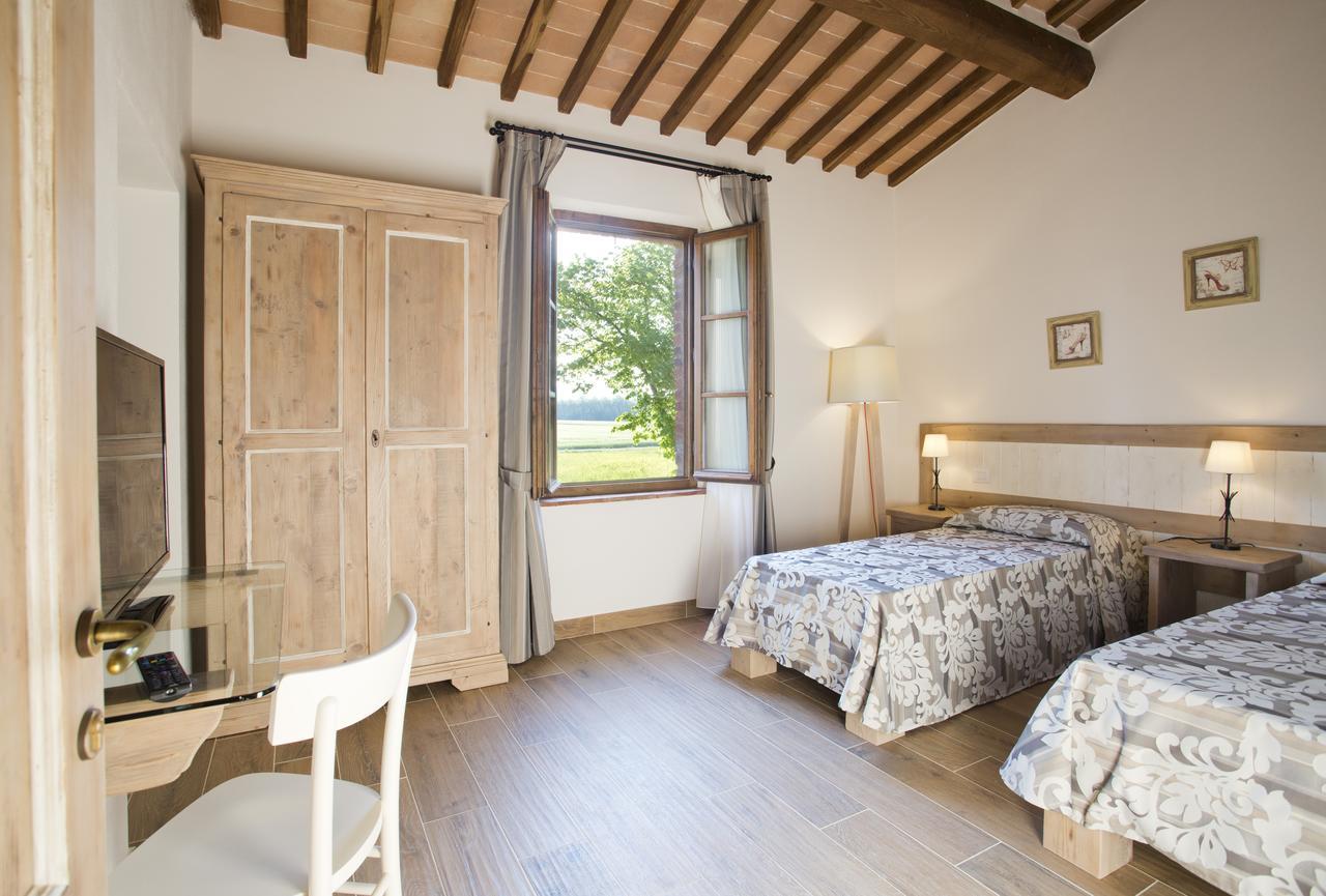 Casale San Galgano Aparthotel คิวส์ดีโน ภายนอก รูปภาพ