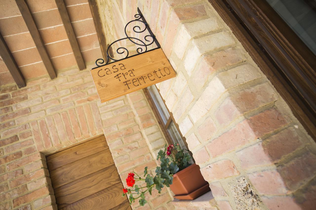 Casale San Galgano Aparthotel คิวส์ดีโน ภายนอก รูปภาพ