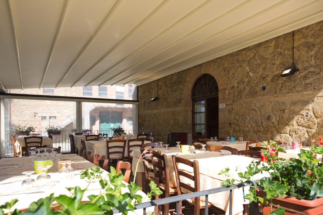 Casale San Galgano Aparthotel คิวส์ดีโน ภายนอก รูปภาพ