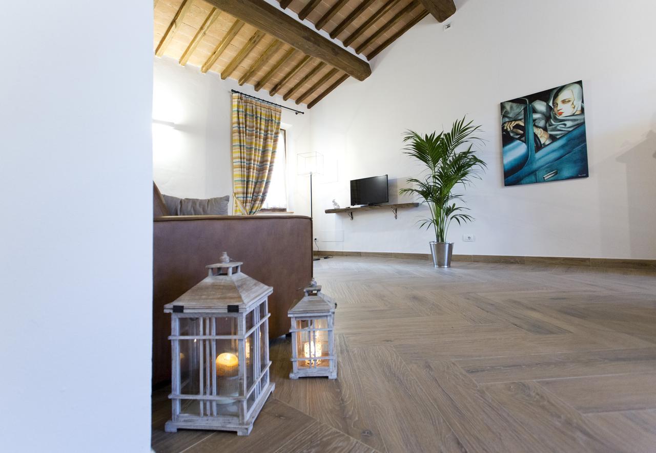 Casale San Galgano Aparthotel คิวส์ดีโน ภายนอก รูปภาพ