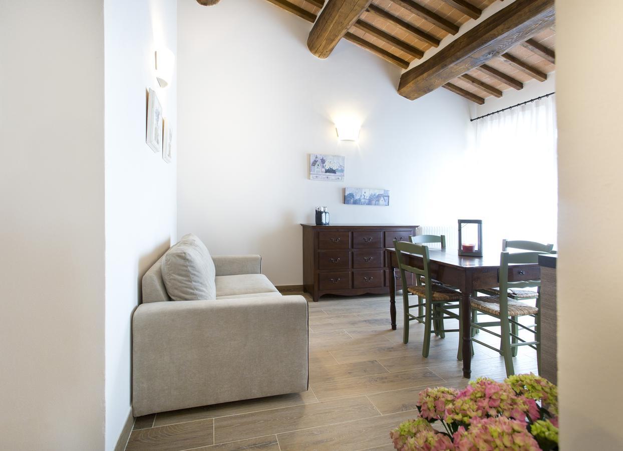 Casale San Galgano Aparthotel คิวส์ดีโน ภายนอก รูปภาพ