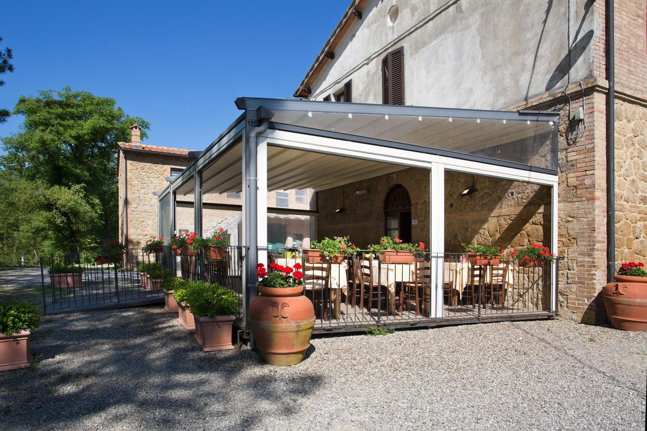 Casale San Galgano Aparthotel คิวส์ดีโน ภายนอก รูปภาพ